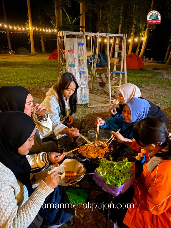 taman merak pujon, ground camping malang, taman merak pujon rafting, tempat camping di malang, camping batu malang, glamping pujon, glamping pujon malang, tiket taman merak pujon, tiket camping taman merak pujon,